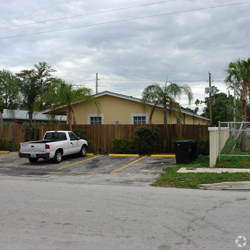 Foto del edificio - 923 NW 4th Ave