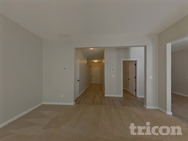 Foto del edificio - 4031 Haworth Pkwy