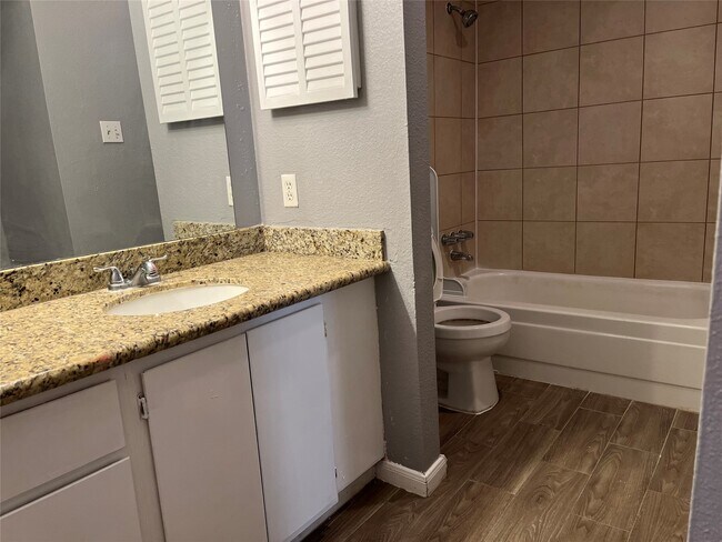 Foto del edificio - 12500 Sandpiper Dr