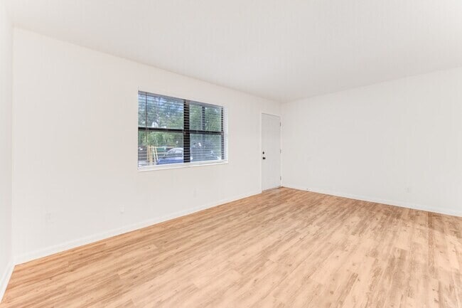 Building Photo - Whispering Winds Apartments