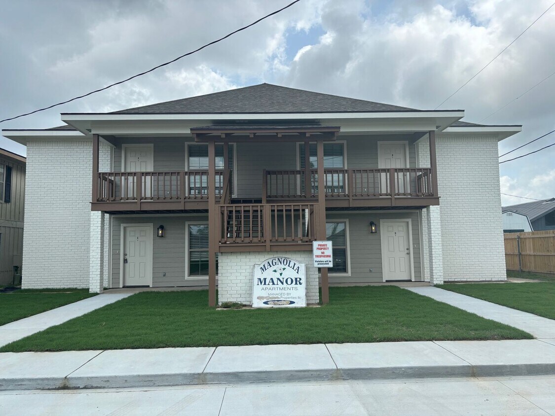 44 Magnolia Rd Unit C, Sulphur, LA 70663 Room for Rent in Sulphur, LA