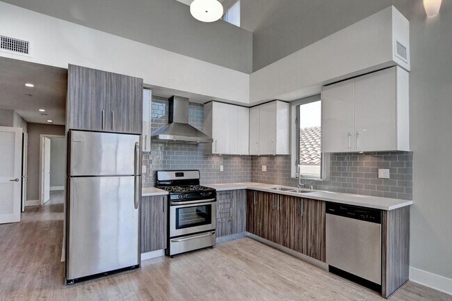 Foto del edificio - 1210 S Corning St
