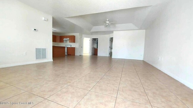 Building Photo - BEAUTIFUL HOME FOR RENT!