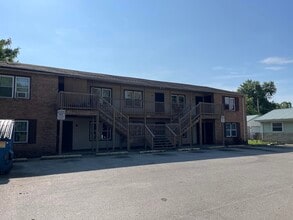 Building Photo - 111 Fairweight Ave