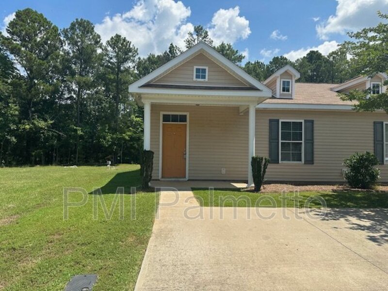 Foto del edificio - 124 Fairview Park Dr