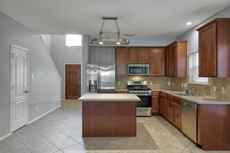 Building Photo - 30327 Deleon Fields Dr