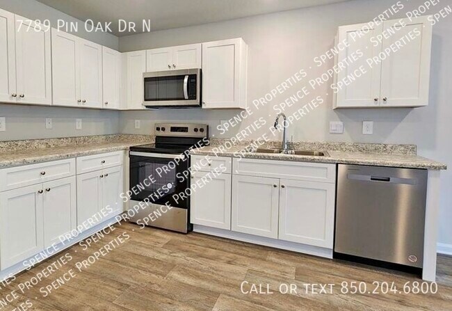 Foto del edificio - 7789 Pin Oak Dr N