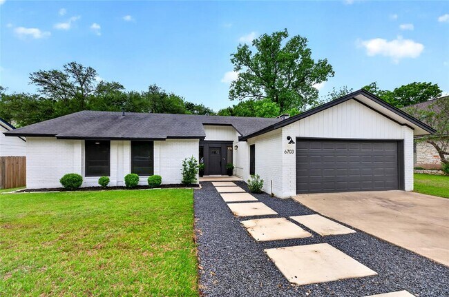 Foto del edificio - 6703 Danwood Dr