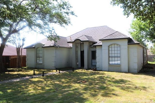 Building Photo - 2030 E Branch Hollow Dr