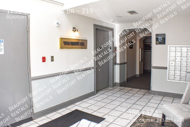 Building Photo - 1231 Ladys Island Dr Unit 219  Port Royal,...