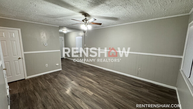 Building Photo - 3556 Arnold Rd