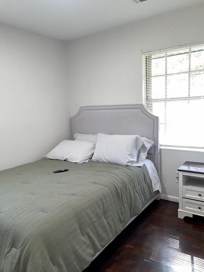 Foto del edificio - Fully Furnished Short Term Rental Home!