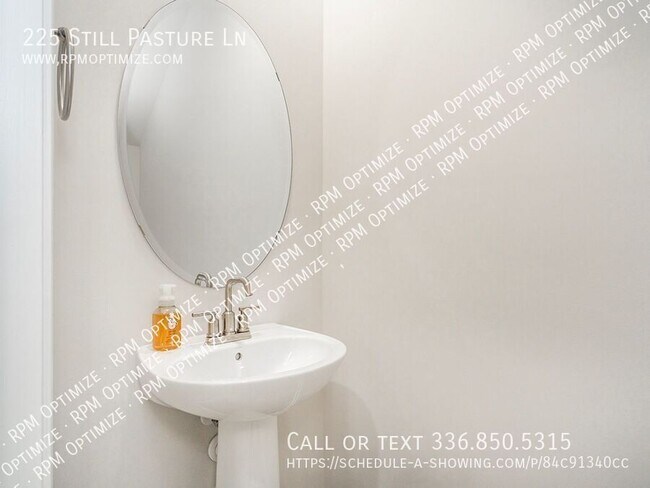 Foto del edificio - 225 Still Pasture Ln