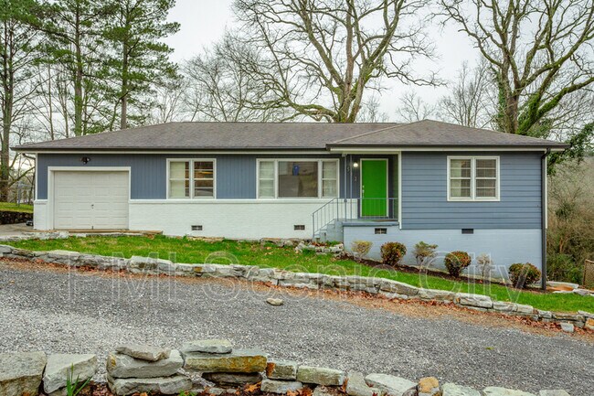 Building Photo - 512 Acorn Ct