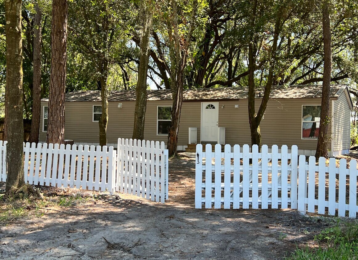 4741 Rustic Ct E, Lakeland, FL 33810 House Rental in Lakeland, FL