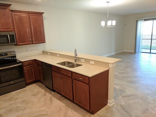 Building Photo - 9005 Azalea Sands Ln