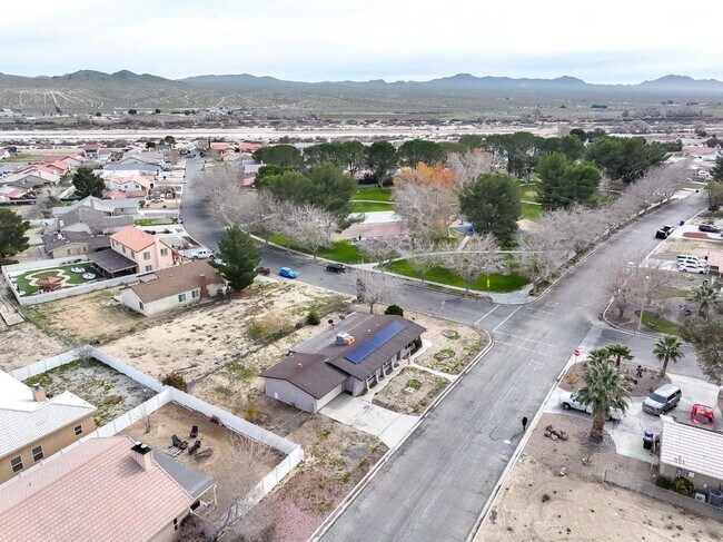 Foto del edificio - 26763 Cumberland Ln