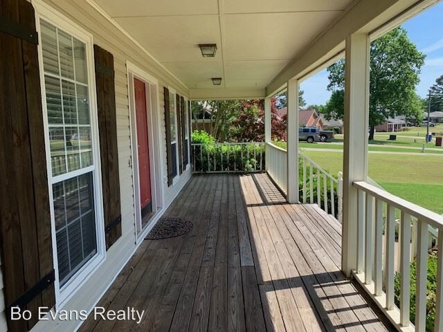 Building Photo - 3 br, 2.5 bath House - 850 Running Brook Dr