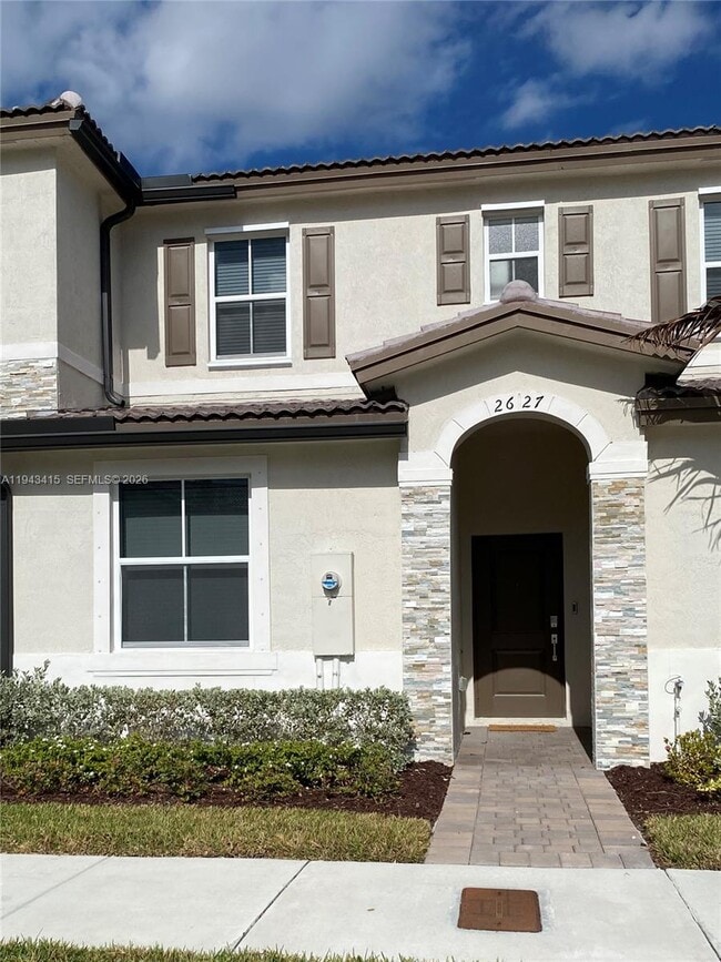 Building Photo - 2627 SE 28th Dr