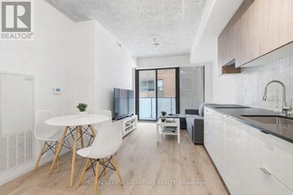 Building Photo - 161 Roehampton Ave