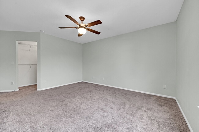 Foto del edificio - $2,795.00, 3 bed, 2.5 bath located in Denver.