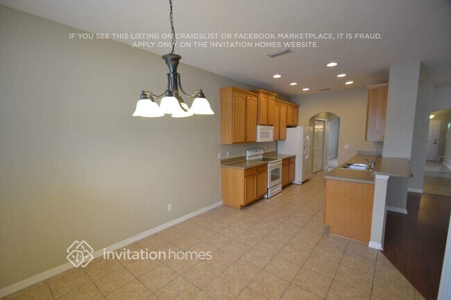 Building Photo - 11703 Summer Springs Dr