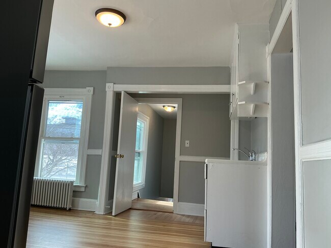 Foto del edificio - 160 S Main St