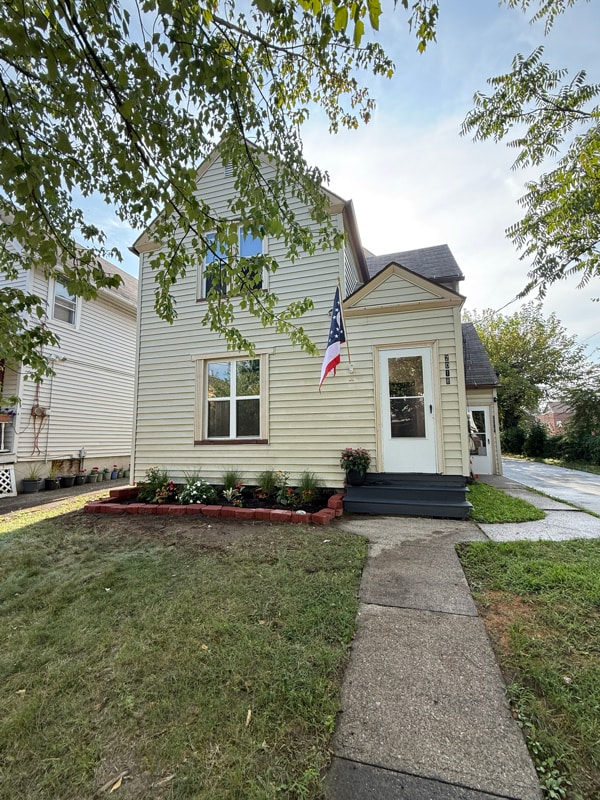 Building Photo - 2018 Robin St