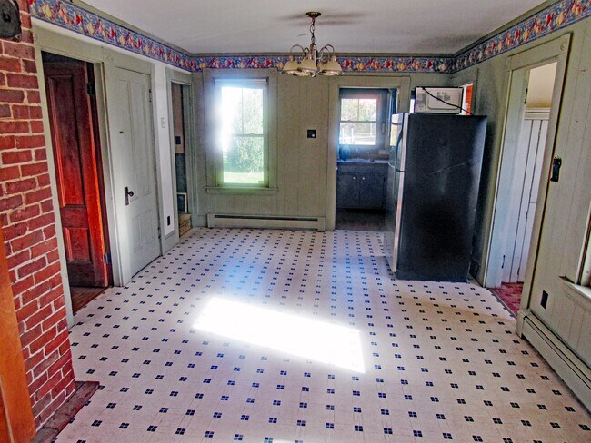 Comedor/Cocina - 324 Main St