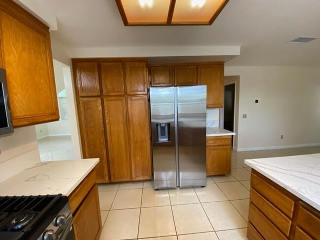 Foto del edificio - Spacious 4 bed/3 Bath in Oceanside!
