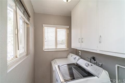 Building Photo - 5887 Paramount Dr