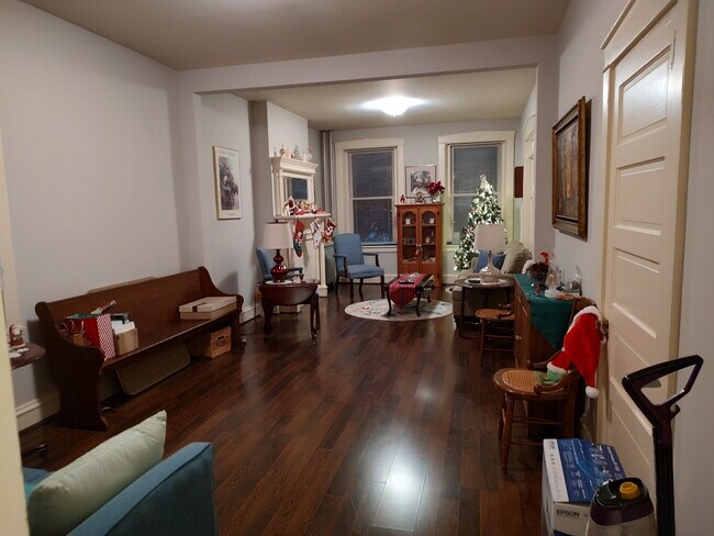 Foto del edificio - 436 W Chestnut St
