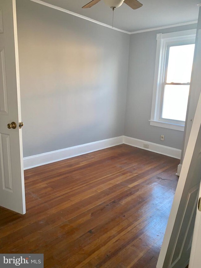 Foto del edificio - 60 N Keystone Ave