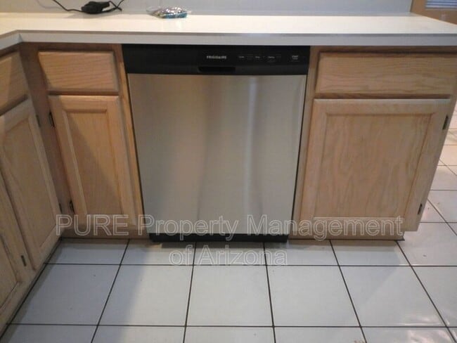 Foto del edificio - 4809 E Hazel Dr