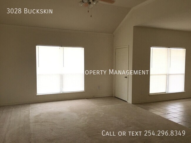 Foto del edificio - Surrey Ridge Duplex