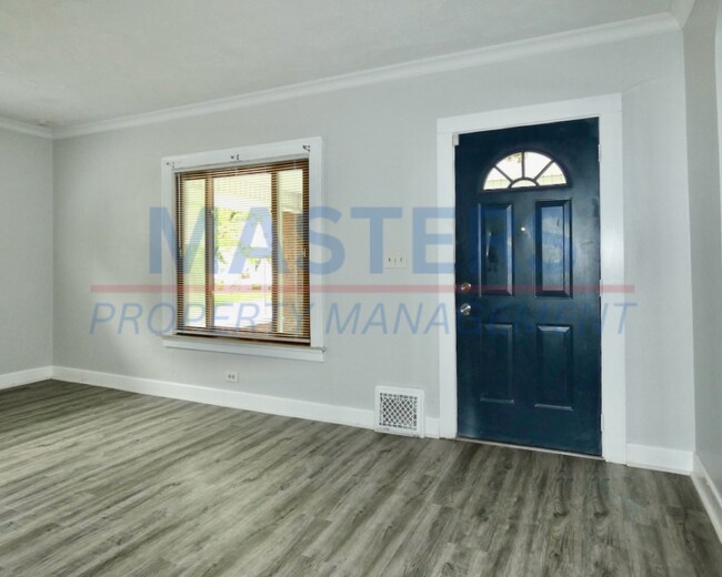 Building Photo - 3 Bedroom 1.5 Bathroom House