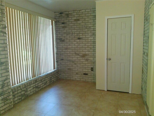 Foto del edificio - 209 Pinehurst Dr