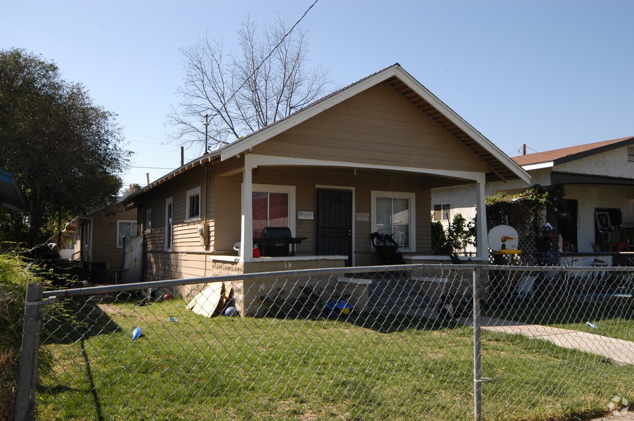 227 Olive St, Fillmore, CA 93015 Apartments in Fillmore, CA