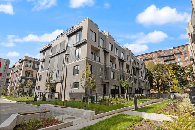 Building Photo - 3562 Colonial Dr