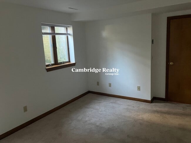 Building Photo - 175 Summer St