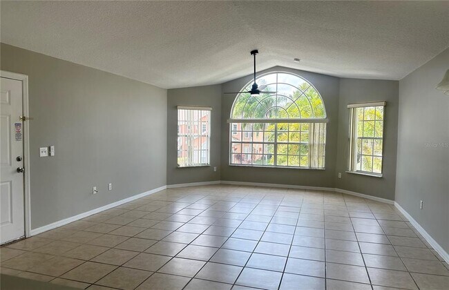 Building Photo - 8705 Knightsbridge Ct