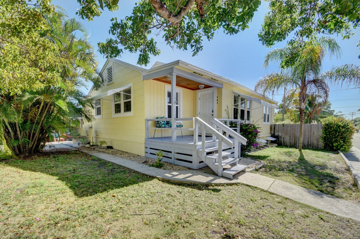 402 N B St, Lake Worth, FL 33460 House Rental in Lake Worth, FL