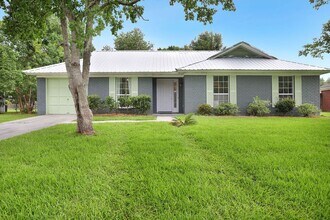 Building Photo - 520 Rice Gate Dr
