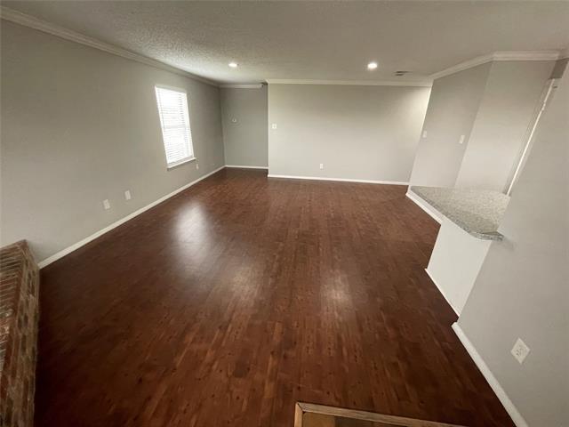 Foto del edificio - 3613 Country Club Rd N