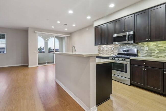 Interior Photo - Costa Pointe
