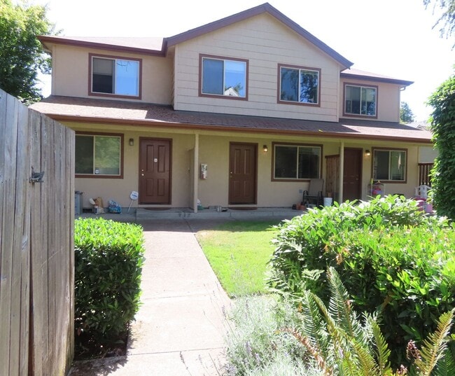 1475 -1479 W.11th - FH - 1475 -1479 W.11th - FH Apartment