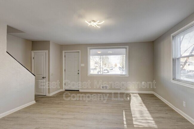 Building Photo - 5410 Fairlawn Ave
