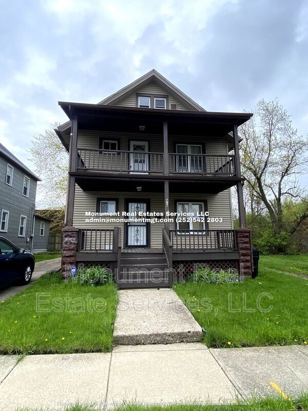 8910 Easton Ave Unit Lower, Cleveland, OH 44104 Condo for Rent in