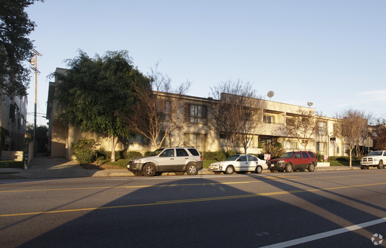 Foto del edificio - 4521 Colfax Ave