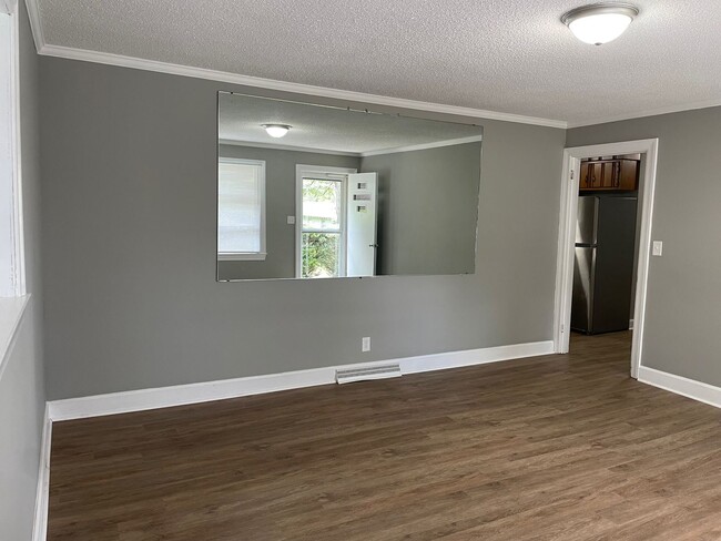 Building Photo - 3 BDRM 1 BA BRICK HOME IN RANDLEMAN, 1444 ...